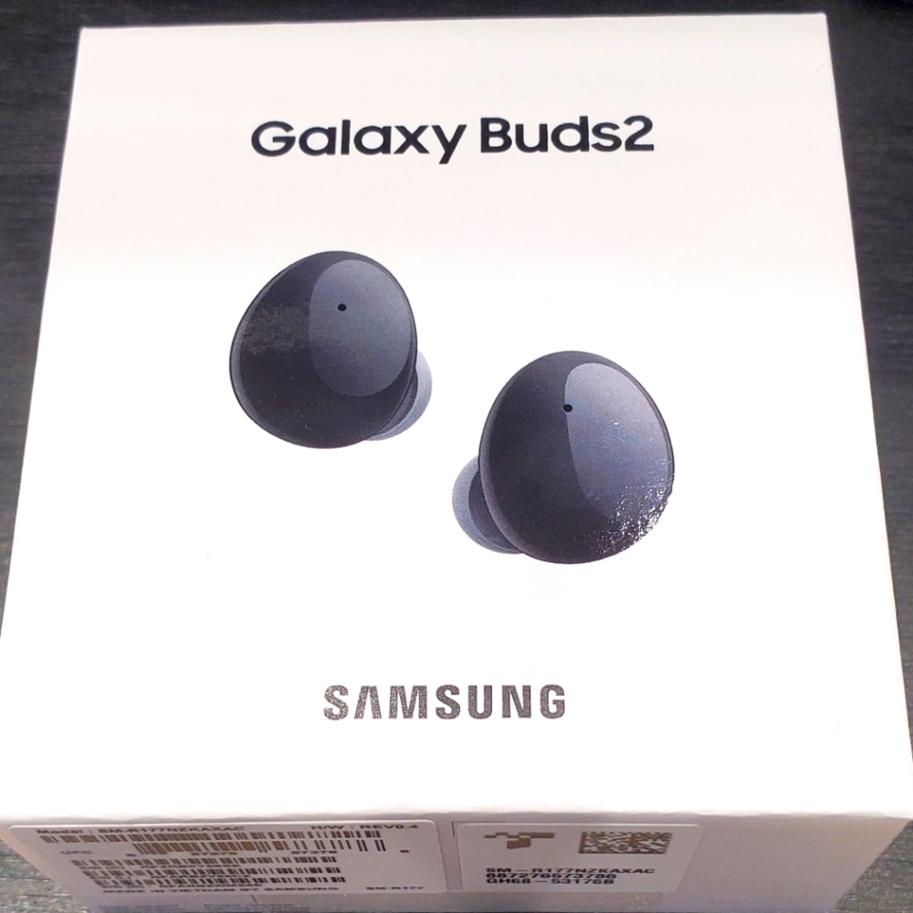 Brand new galaxy buds 2 black